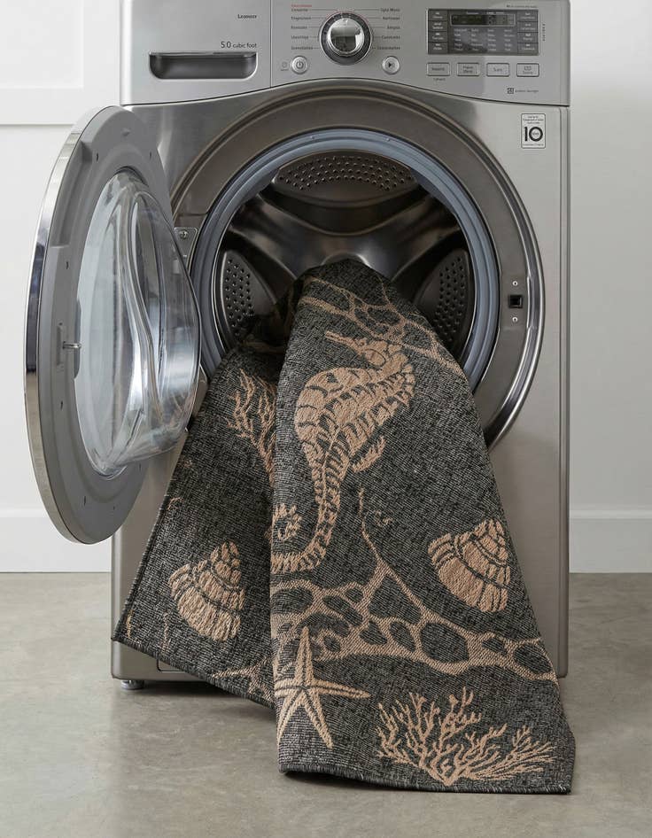 Detail image of  7' 10 x 10'  Washable Coastal Indoor / Outdoor Rug