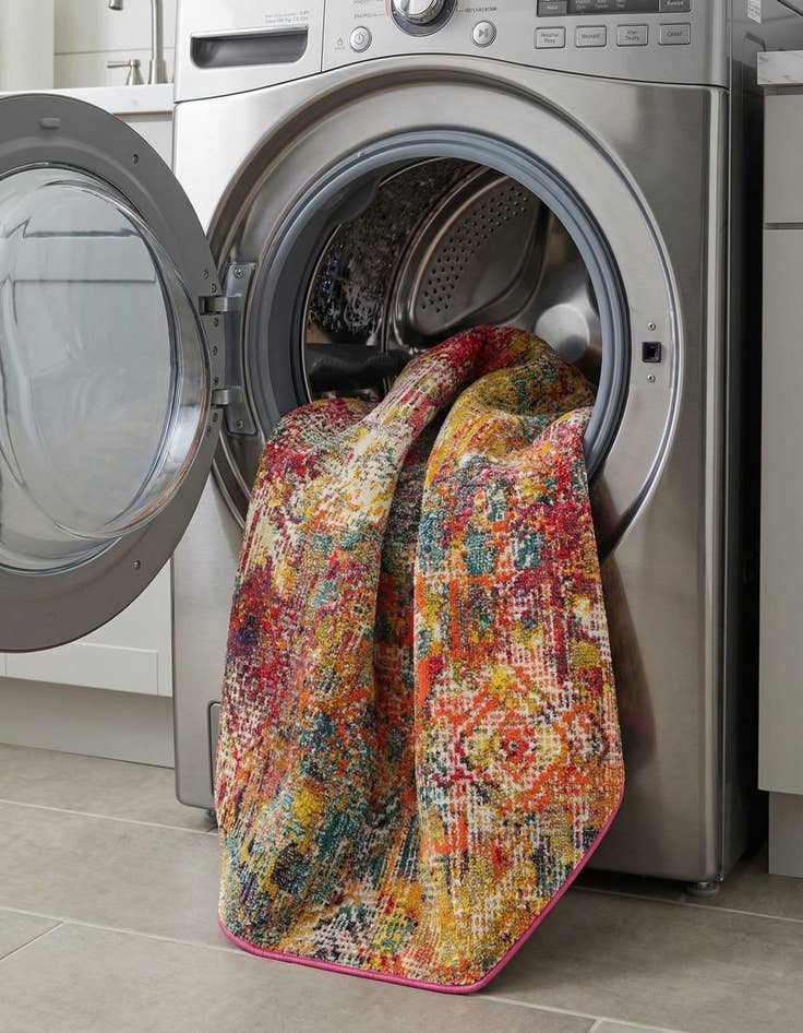 Detail image of 5' 3 x 5' 3  Washable Vivid Octagon Rug