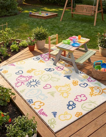 5' 3 x 7' 7 Easy-Clean Indoor / Outdoor Rug