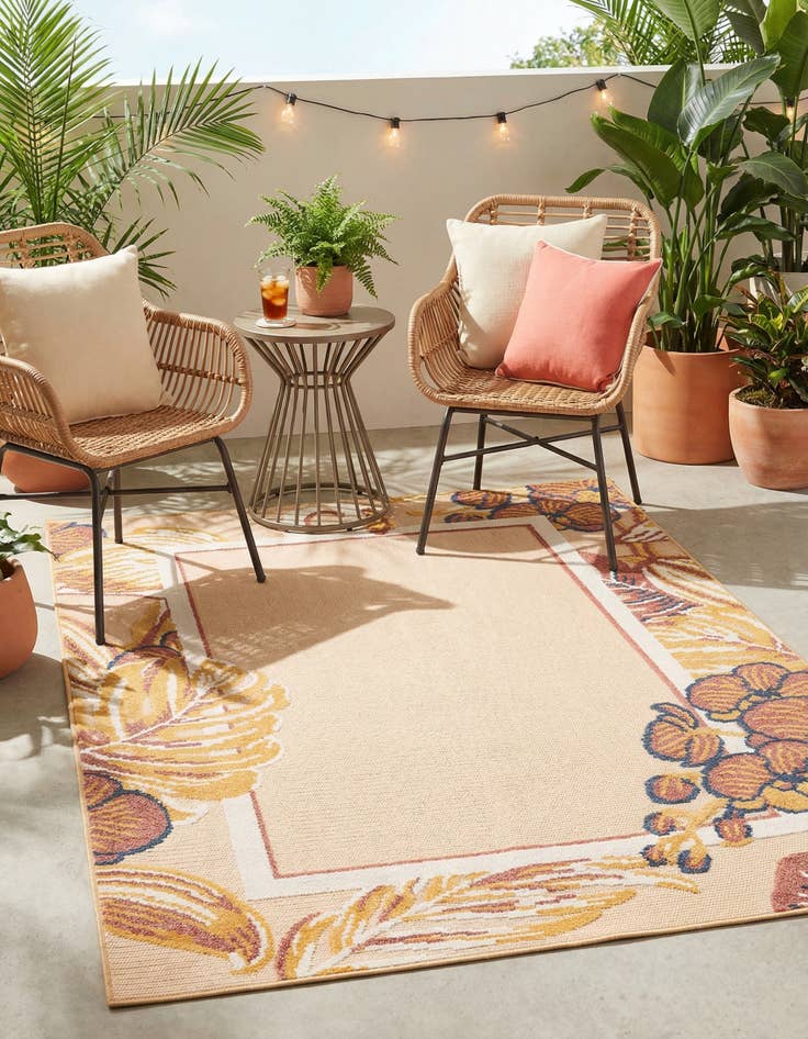 Detail image of  5' x 7' 7  Washable  Indoor / Outdoor Rug