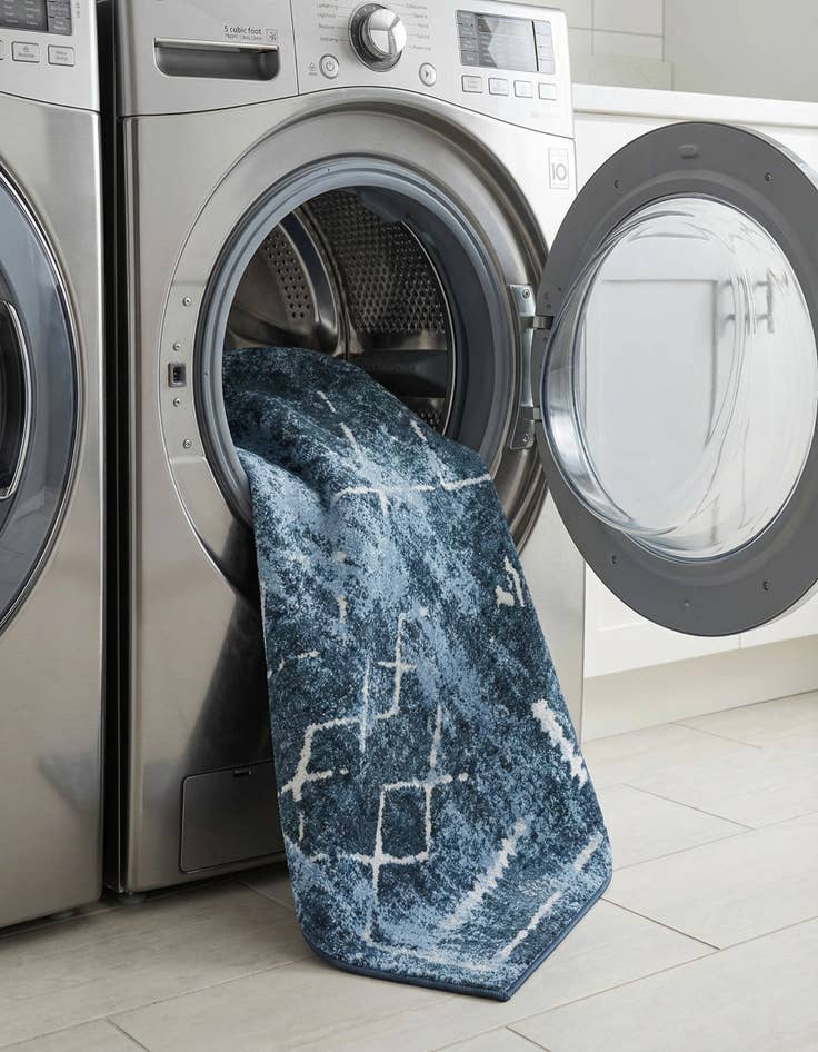 Detail image of 5' 3 x 8' Kamala Washable Rug