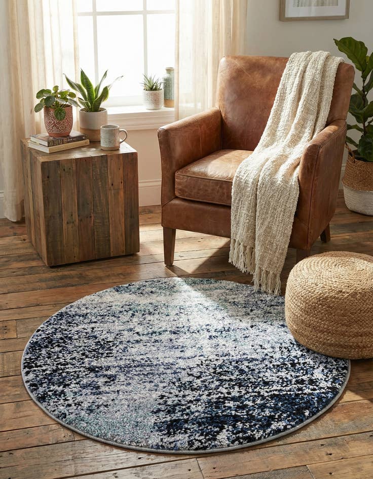 Detail image of 3' 1 x 3' 1 Tucson Round Rug