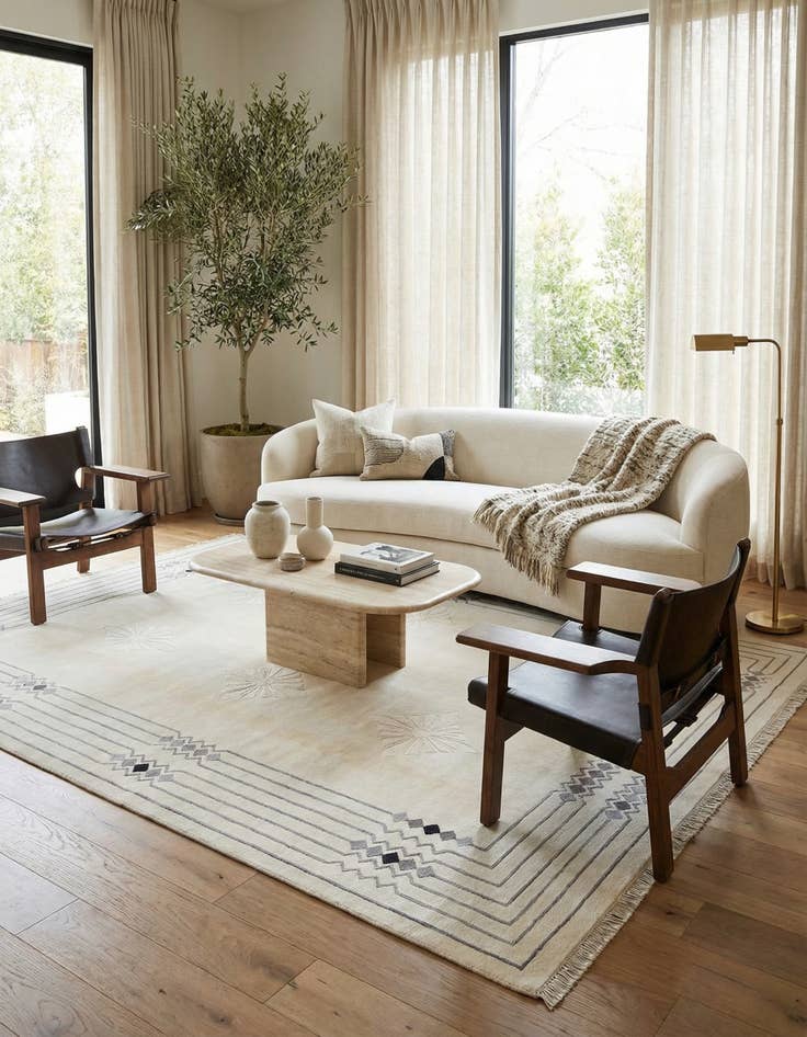 Detail image of 7' 10 x 10' 1  Hand Knotted Darya Wool Rug