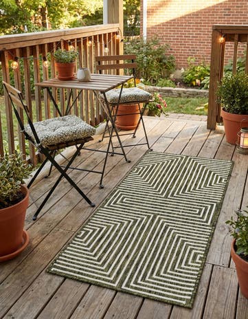 2' x 4' Easy-Clean Modern Indoor / Outdoor Runner Rug