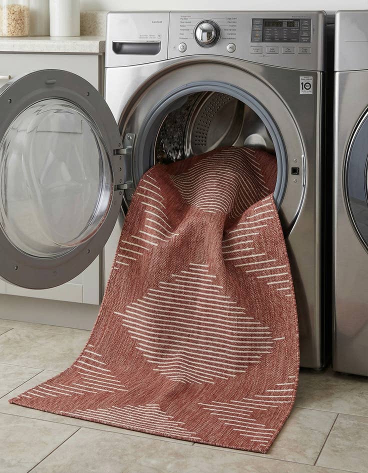 Detail image of  2' 7 x 12'  Washable Modern Indoor / Outdoor Runner Rug