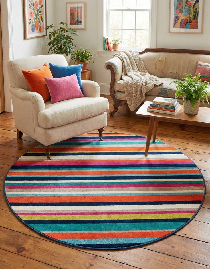 Detail image of 5' 3 x 5' 3 Azalea Round Rug