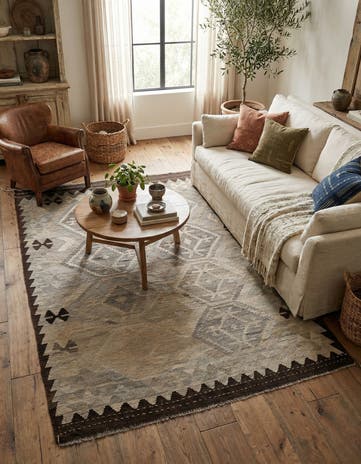 5' x 6' 9 Hand Woven Kilim Maymana Wool Rug