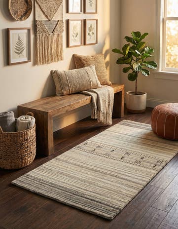 2' 4 x 4' Hand Knotted Tibet Wool Rug