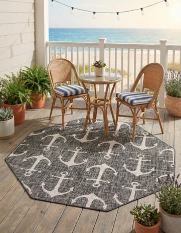 Charcoal Easy-Clean Coastal Indoor / Outdoor Octagon Rug