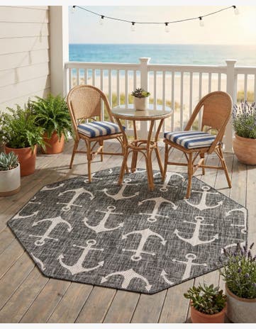 Charcoal Easy-Clean Coastal Indoor / Outdoor Octagon Rug