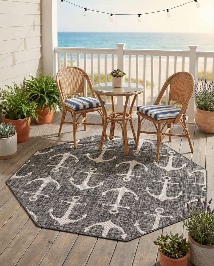 5' 3 x 5' 3 Easy-Clean Coastal Indoor / Outdoor Octagon Rug