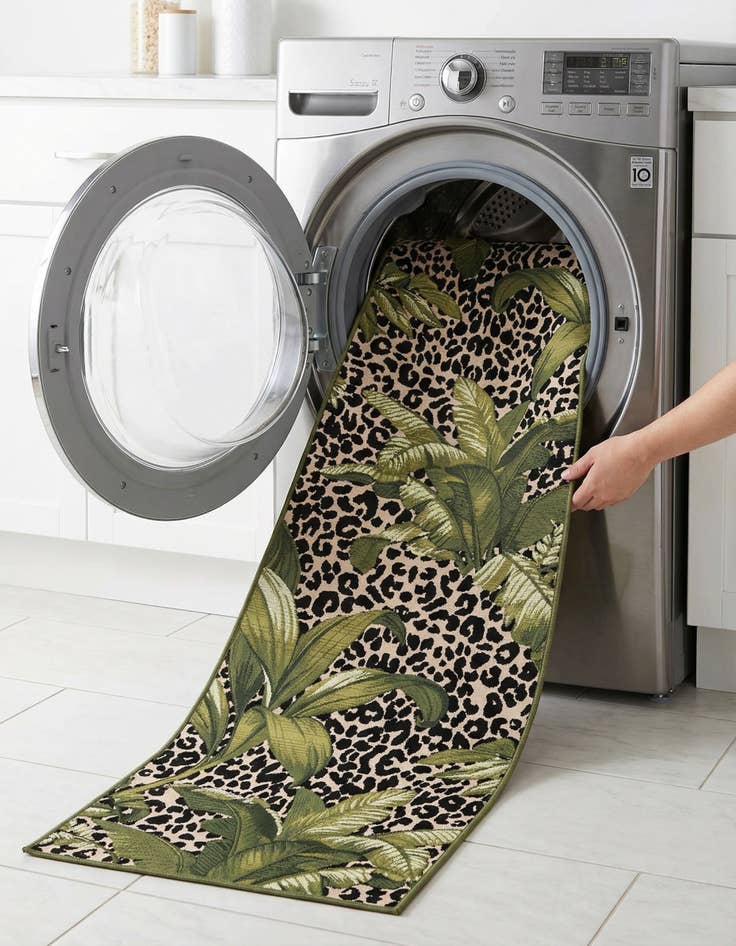 Detail image of 2' 7 x 10'  Washable Botanical Indoor / Outdoor Runner Rug