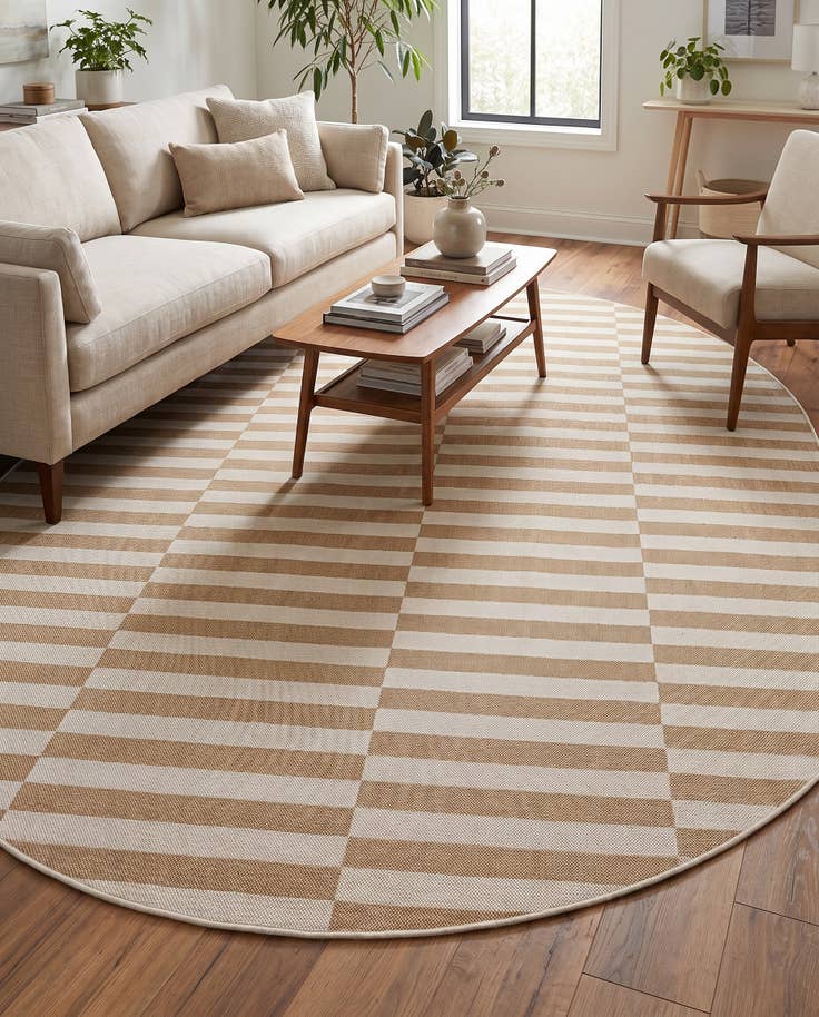 Detail image of 7' 10 x 7' 10 Easy-Clean Ribbon Indoor / Outdoor Round Rug