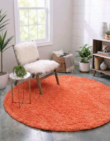 5' 3 x 5' 3 Solid Shag Round Rug