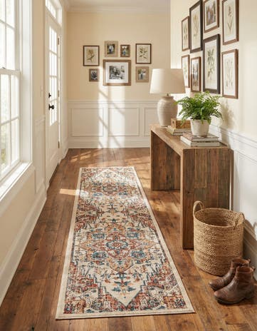 2' 7 x 10' Dahlia Runner Rug
