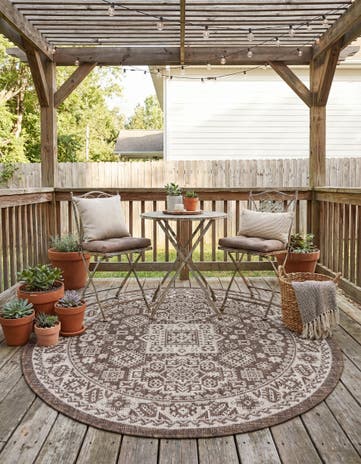 4' x 4' Easy-Clean Aztec Indoor / Outdoor Round Rug