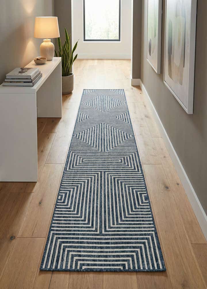 2' 7 x 12' Easy-Clean Modern Indoor / Outdoor Runner Rug