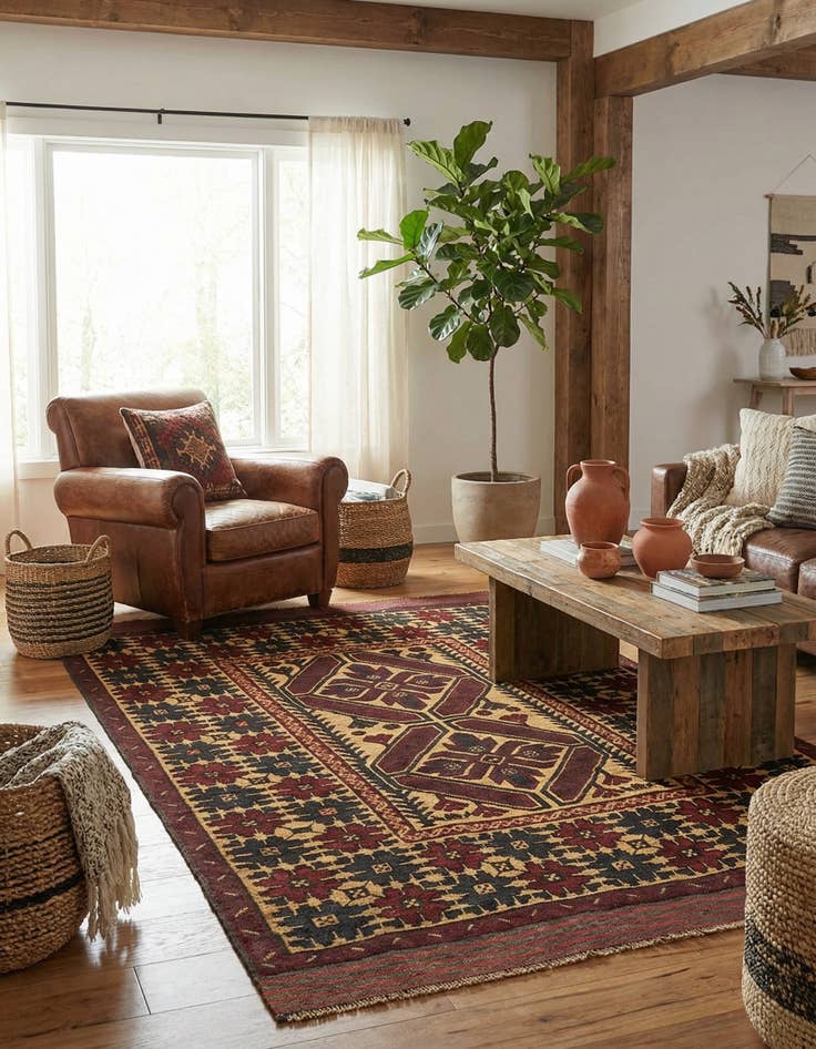 Detail image of 4' 5 x 6' 4  Hand Knotted Sumak Wool Rug