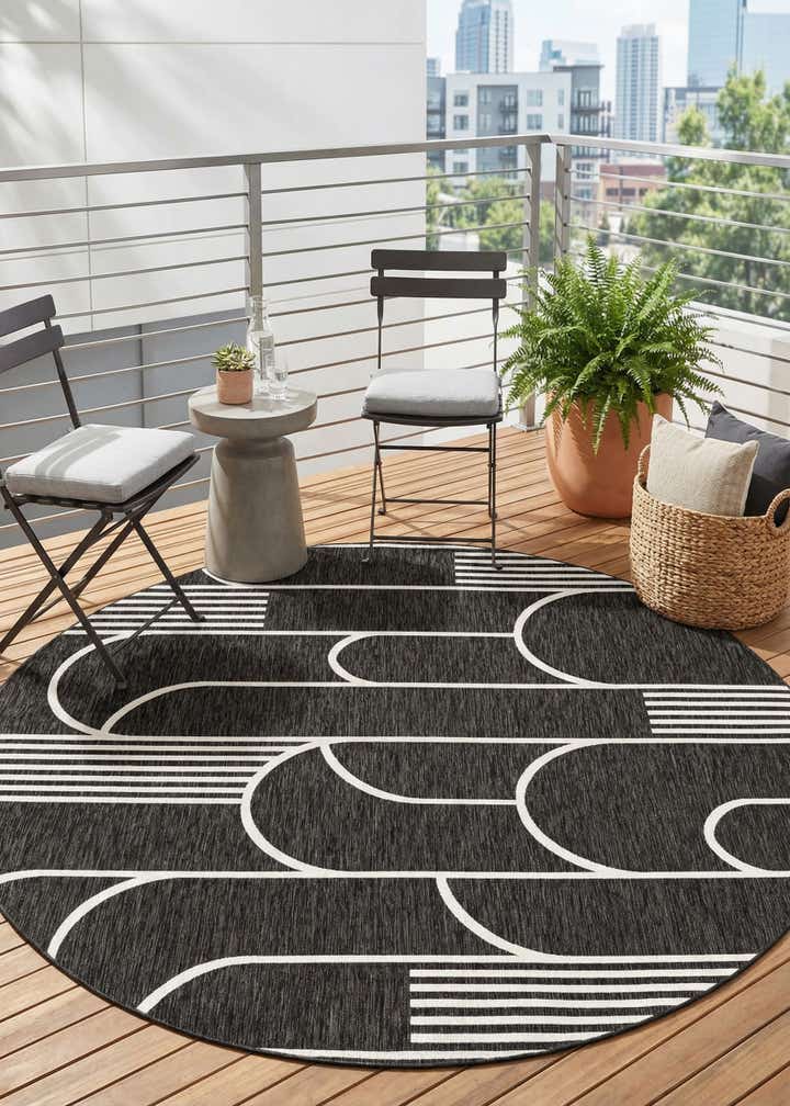 10' x 10' Easy-Clean Modern Indoor / Outdoor Round Rug
