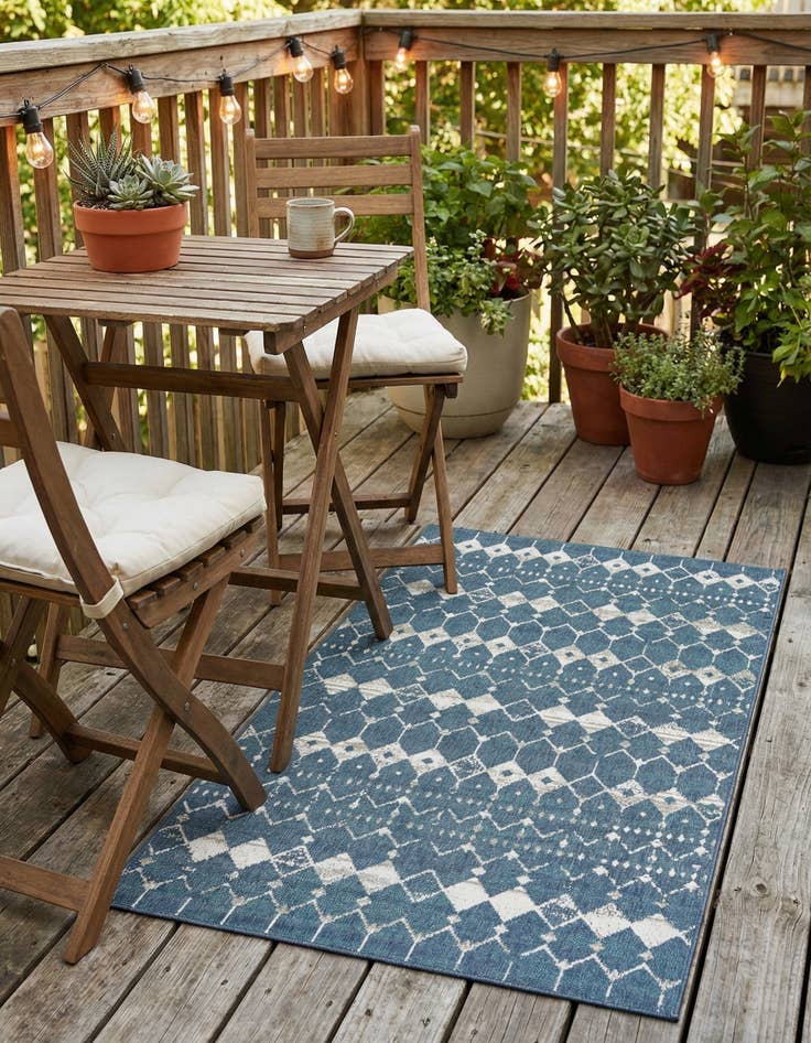 Detail image of 1' 3 x 1' 3  Washable Trellis Indoor / Outdoor Sample Rug