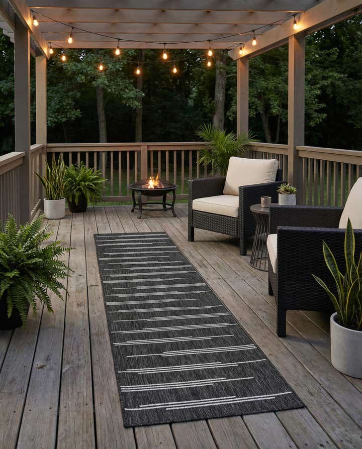 2' 7 x 12' Easy-Clean Modern Indoor / Outdoor Runner Rug