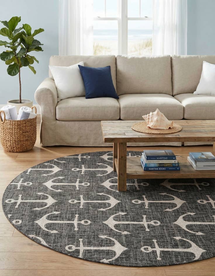 Detail image of 7' 10 x 7' 10  Washable Coastal Indoor / Outdoor Round Rug