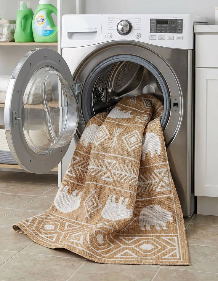 Detail image of  5' 3 x 7'  Washable Southwestern Indoor / Outdoor Rug