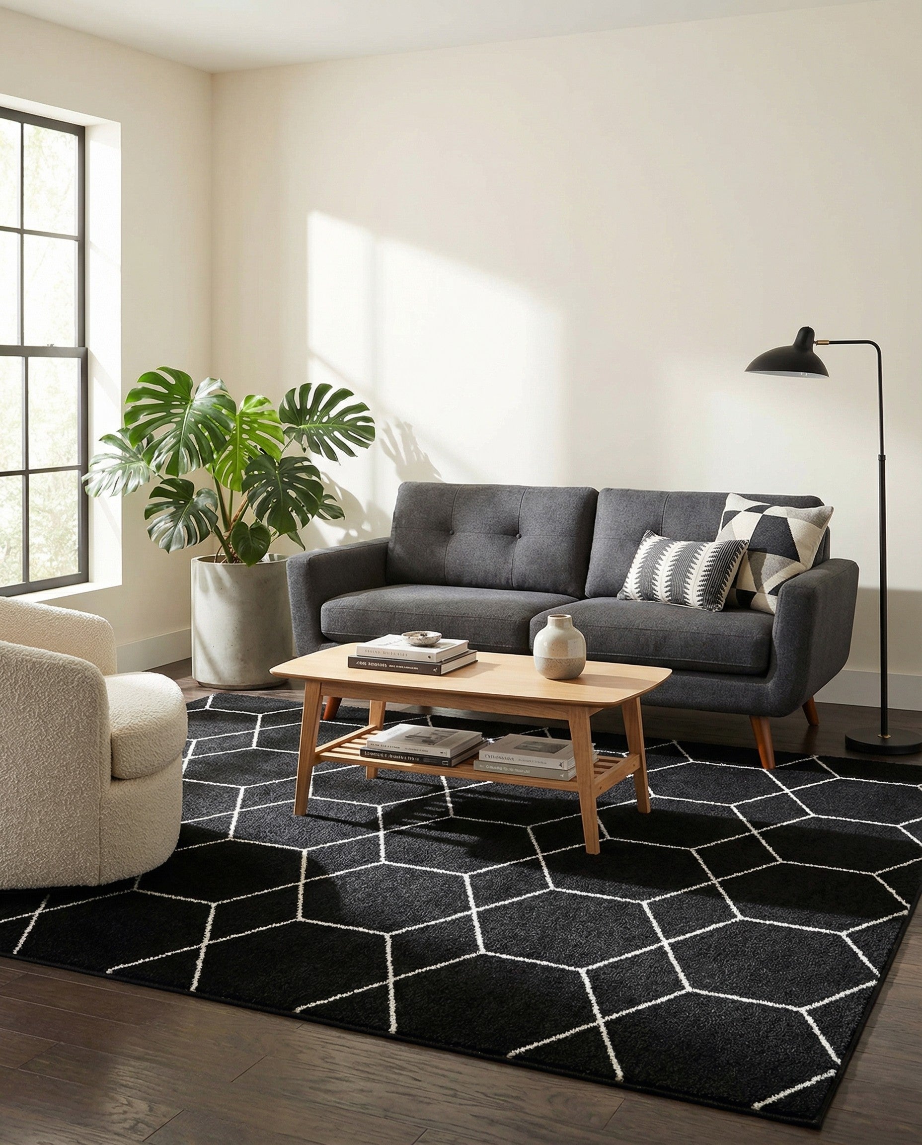  6' x 9' Lattice Frieze Rug