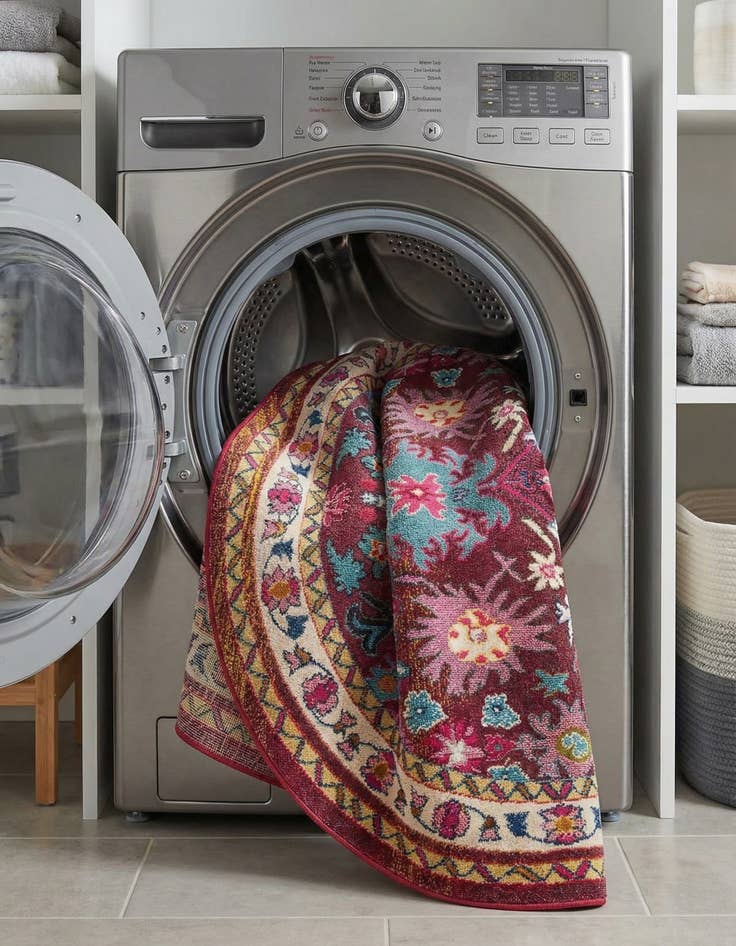 Detail image of 8' x 8'  Washable Palazzo Round Rug