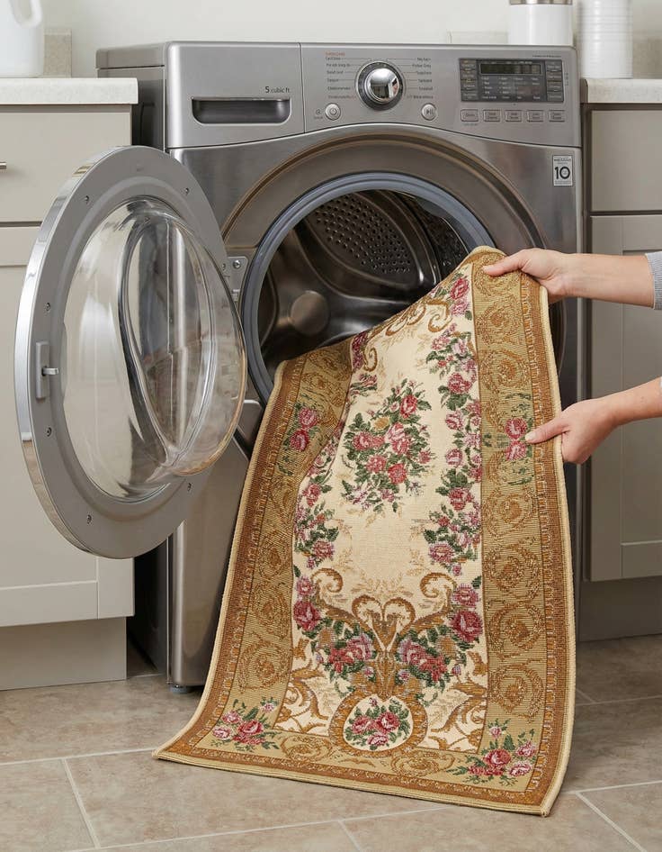 Detail image of  2' x 5'  Washable Traditional Indoor / Outdoor Runner Rug