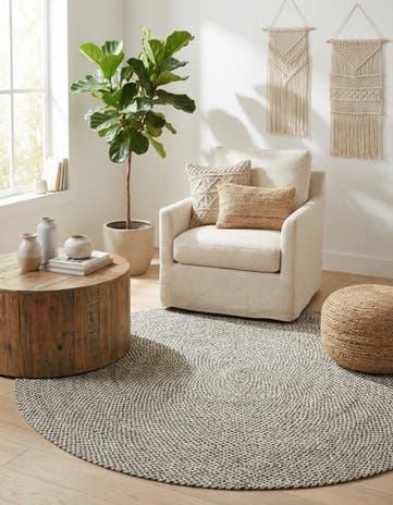 7' 10 x 7' 10 Handmade Tweed Braided Jute Round Rug