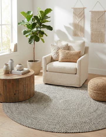 7' 10 x 7' 10 Handmade Tweed Braided Jute Round Rug