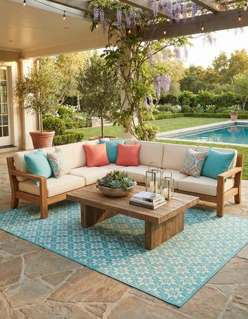 10' x 14' Easy-Clean Lattice Indoor / Outdoor Rug