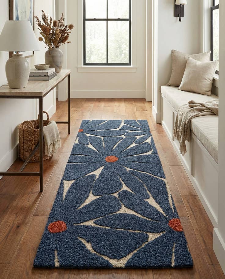 Detail image of 2' x 8' Handtufted Wool Runner Rug