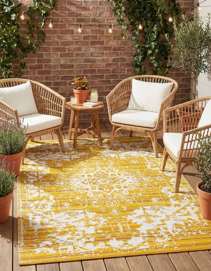 Detail image of 5' x 8'  Washable Vista Breeze Indoor / Outdoor Rug