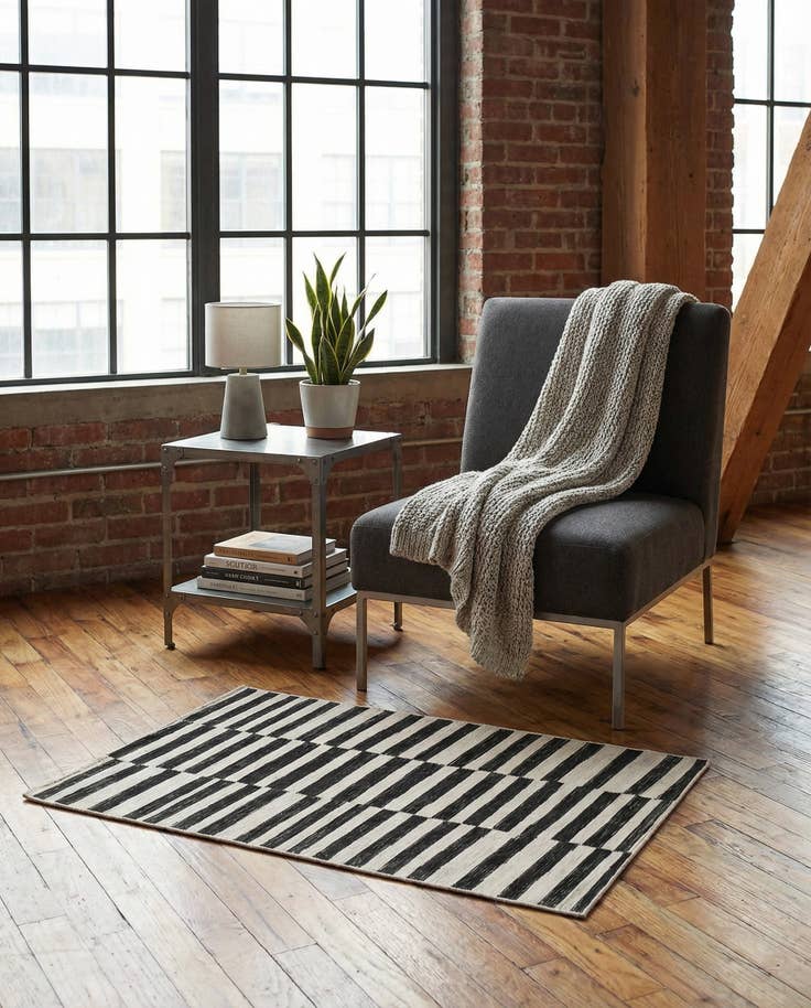 Detail image of 2' 2 x 3' SoHo Rug