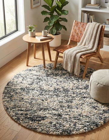 4' 1 x 4' 1 Hand Woven Haka Deluxe Shag Round Rug
