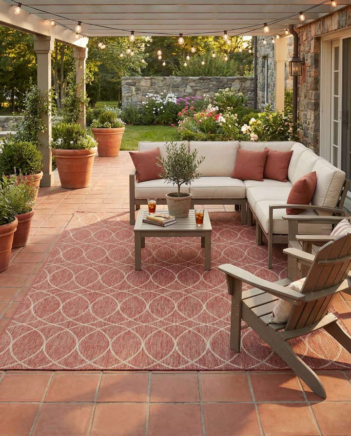 7' 10 x 11' Easy-Clean Trellis Indoor / Outdoor Rug