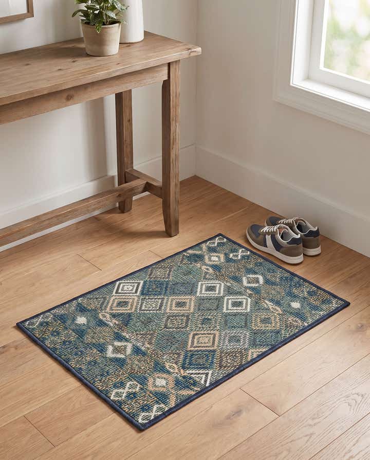 2' x 3' Easy-Clean Baja Indoor / Outdoor Rug