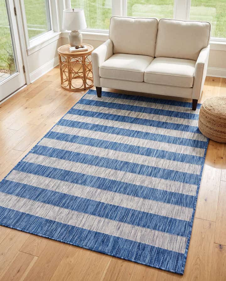 4' x 6' Easy-Clean Ribbon Indoor / Outdoor Rug