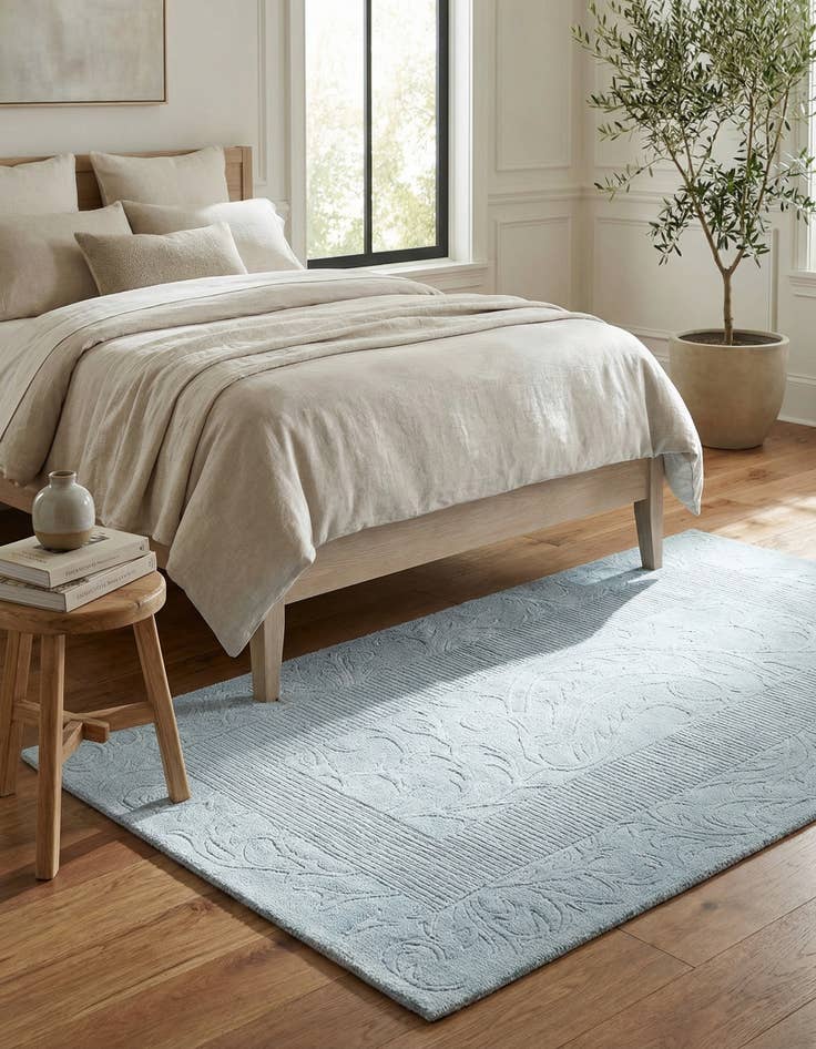 Detail image of 2' 7 x 4' 11  Hand Knotted Darya Wool Rug