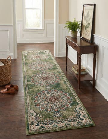 2' 7 x 13' Isabella Runner Rug