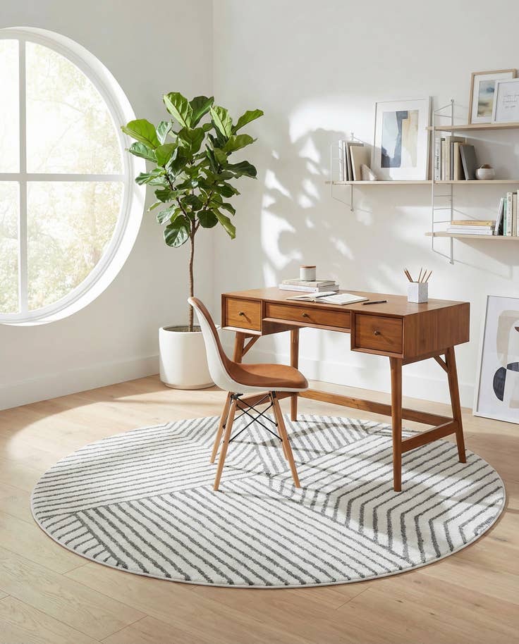 Detail image of 7' 10 x 7' 10 Oslo Round Rug