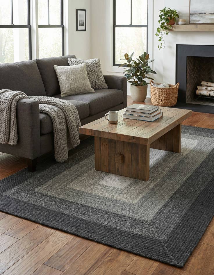 Detail image of 5' 1 x 8'  Hand Hand Braided Wool Rug