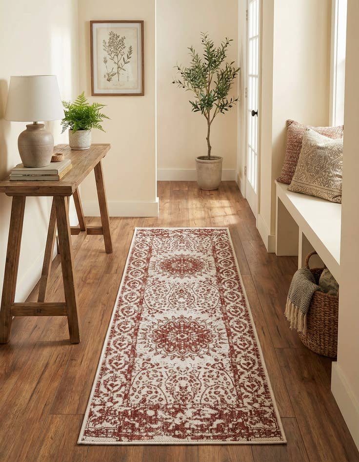 Detail image of  2' x 6'  Washable Traditional Indoor / Outdoor Runner Rug