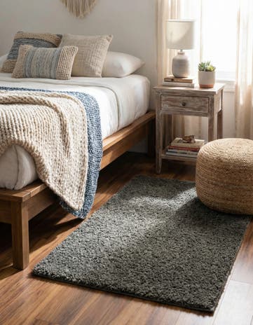 2' x 3' Soft Solid Shag Rug