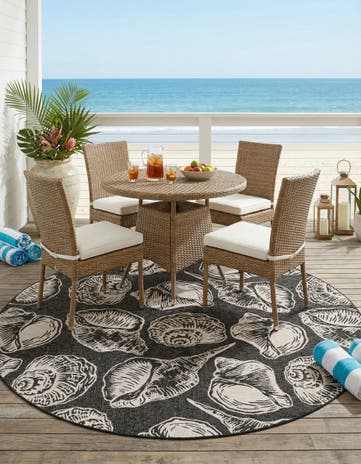 10' x 10' Easy-Clean Coastal Indoor / Outdoor Round Rug