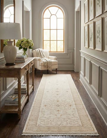 2' 8 x 9' 9 Hand Knotted Darya Wool Runner Rug