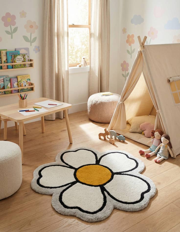 Detail image of 2' 2 x 2' 2 Playtime Kids Wool Freeform Rug