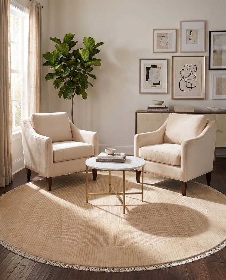 Detail image of 6' 6 x 6' 6 Hand Knotted Darya Wool Round Rug